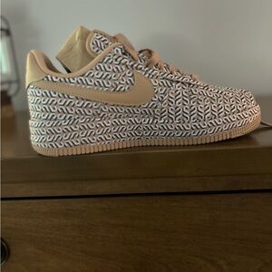 Women Air Force 1’s